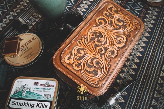 Túi 3 tẩu chạm khắc hoạ tiết